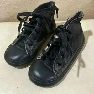 Converse kids size 10